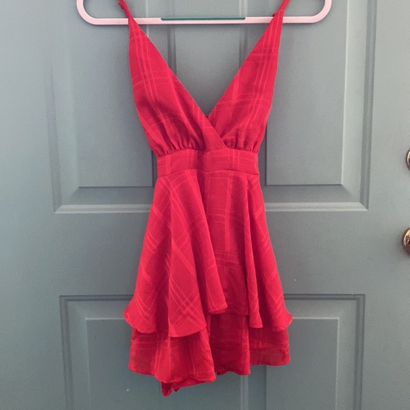 Red, lined pattern romper - Picture 2 of 6